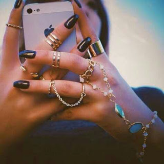 Beautiful Girl DP with iPhone