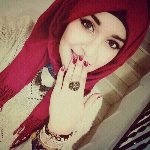 Beautiful Muslim Girl DP