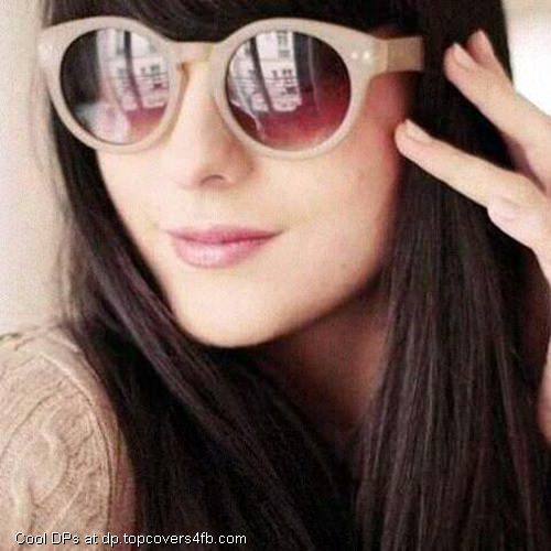 Cute Girls Pics with Goggles