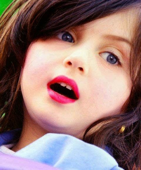 Cute Little Girl Dp for WhatsApp