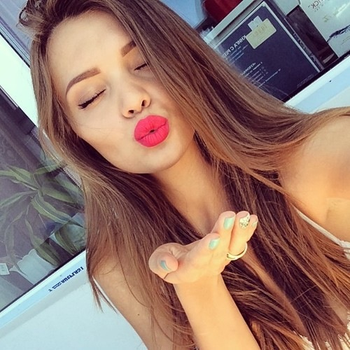 Cute Pout Pic for DP
